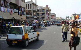 Makola Market - a very busy shopping district in the City of Accra